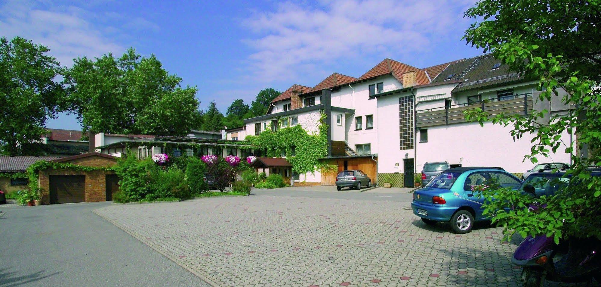 Landgasthof Goldene Rose Grub am Forst Exterior photo